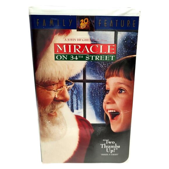 Vintage Vhs Miracle On 34th Street Christmas Holiday Family Movie Collectible
